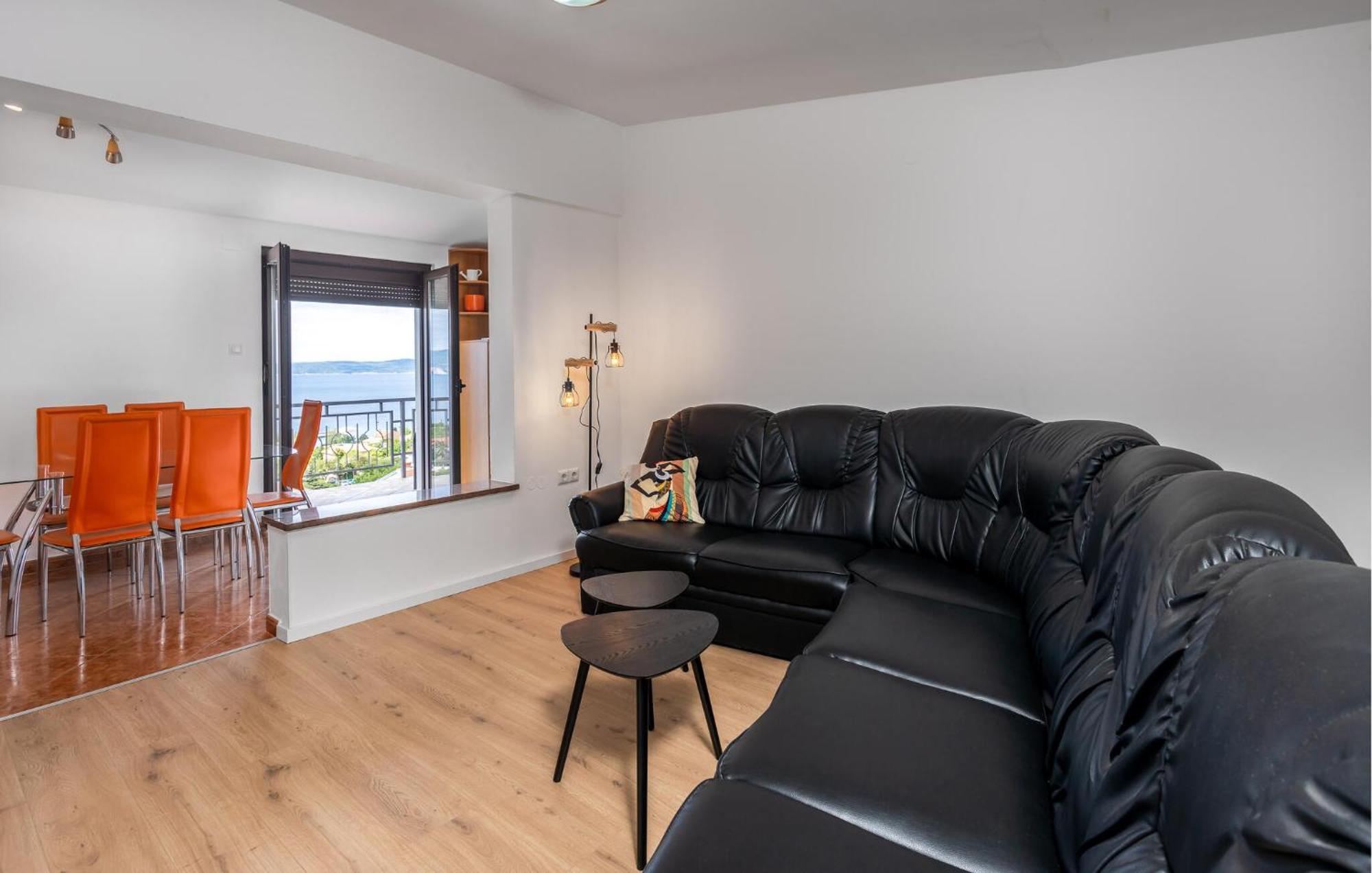 Three-Bedroom Apartment in Novi Vinodolski Buitenkant foto
