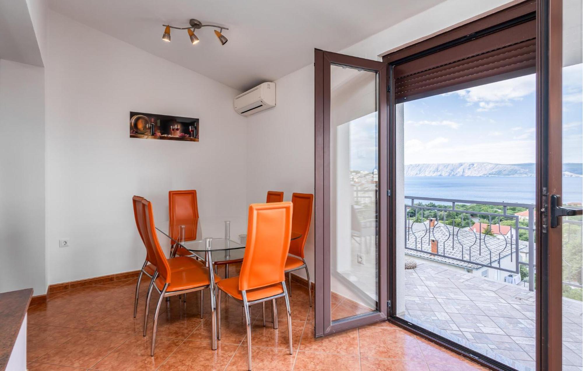Three-Bedroom Apartment in Novi Vinodolski Buitenkant foto